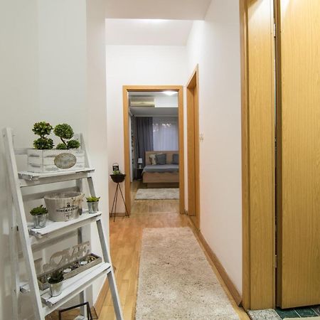 M Place Скопие Екстериор снимка